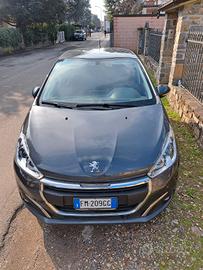 Peugeot 208 1.2 PureTech Allure – SOLO 25.000km