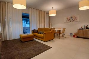 Indipendente arredato+terrazzo+garage+cantina