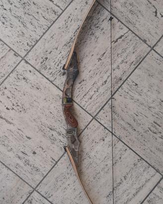 ARCO RICURVO HOYT DORADO RH 60" 55#lbs