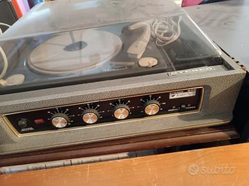 giradischi Monarch e casse