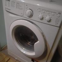 LAVATRICE INDESIT LWB EW - LARGH 60cm - ALT 84 cm