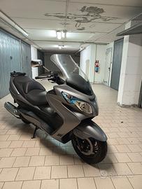 Suzuki Burgman Lux
