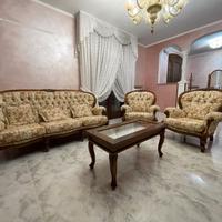 Tavolino da salotto in noce massello con vano