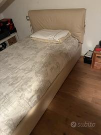 Letto da una piazza e mezza , con cassettone e mat