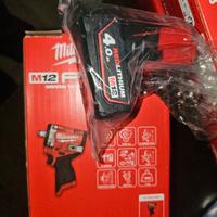 Avvitatore M12 FCIWF12G3 + BATTERIA 4AH