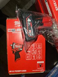 Avvitatore M12 FCIWF12G3 + BATTERIA 4AH