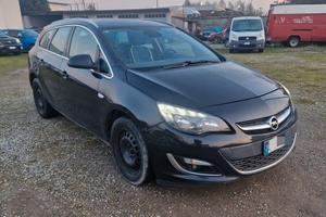 Opel Astra 1.7 CDTI 110CV Sports Tourer Cosmo
