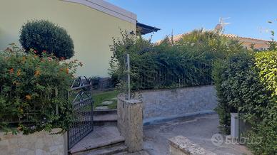 Villino con giardino bbq piscina/tennis cond