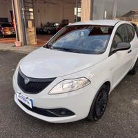 Lancia Ypsilon 1.2 69 CV 5 porte Elefantino Blu