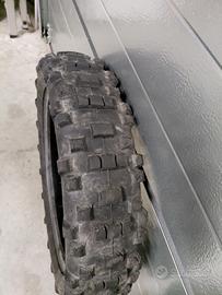 Gomma Pneumatico enduro extra soft Shinko