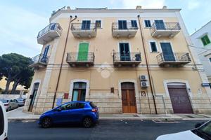 2 LOCALI A GIOVINAZZO