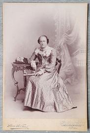 Fotografia Molto Antica Signora in Posa Primi 1900