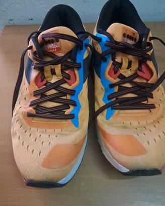 Scarpe running Diadora. 
