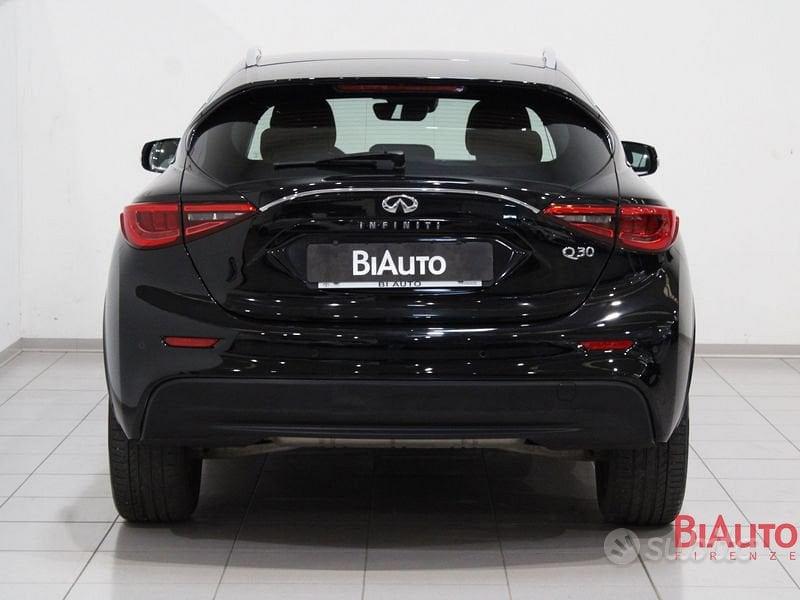 Infiniti Q30 2018 photo 4