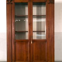 Vetrina / libreria classica in noce nazionale