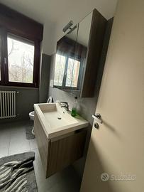 Letto + cameretta + scrivania, lavabo, armadio