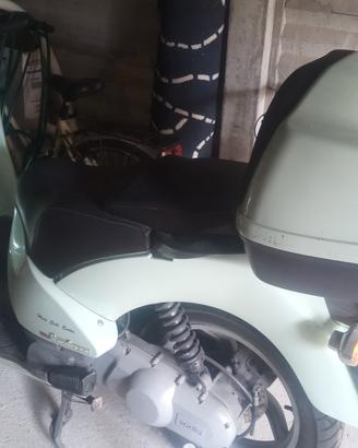 aprilia scarabeo 150cc