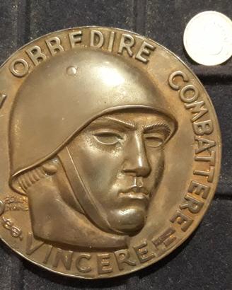 Medaglia Credere Obbedire Combattere Vincere 1942