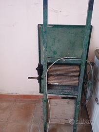 pigiatrice manuale e elettrrica 