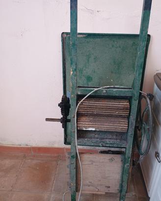 pigiatrice manuale e elettrrica 