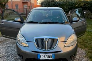 LANCIA Y 2010