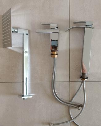 Set rubinetto lavandino, bidè e soffione doccia