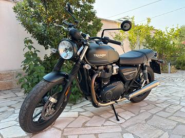 Triumph street twin 900