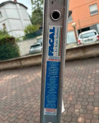 Scala doppia alluminio Facal 2,10m con piattaforma