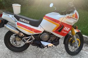 Yamaha Suoertenere ' 750