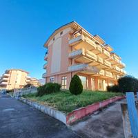 Locale Commerciale - Ufficio - Laboratorio