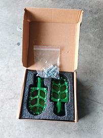 Pedane moto alluminio per misure e info contatare