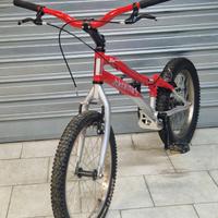 Bike trial Monty 218 kamel