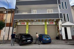 Immobile di 800 m² con 4 locali a Villa Literno