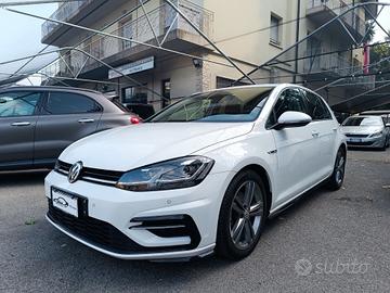 Volkswagen Golf 1.5 TSI DSG R-LINE Sport 150 CV