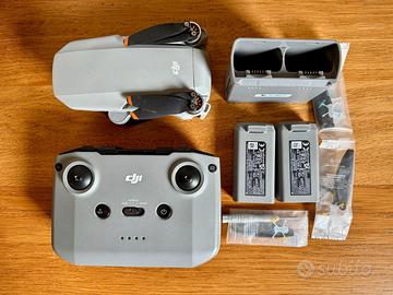 DJI Mini SE con 2 batterie e caricabatterie doppio