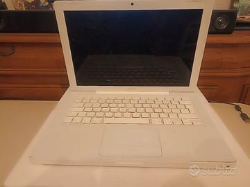 MacBook bianco 13 pollici schermo rotto