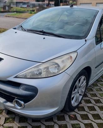 Peugeot 207 cc 1.6 hdi 110cv Neopatentati