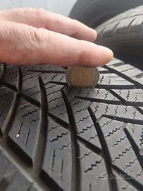 Set copertoni 4 stagioni per 325/65 R17