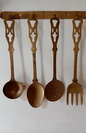 Quattro Antichi Utensili da Cucina in Ottone 
