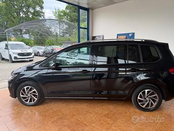 Volkswagen Touran 1.4 TSI DSG Executive BlueMotion