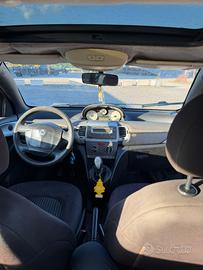 lancia Ypsilon 1300 mtj 