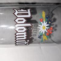 bicchieri da birra e floute