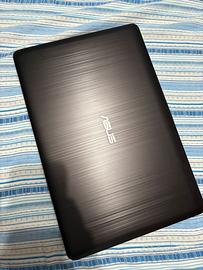 Asus x540s 15.6” intel N3060 4gb ram 500gb