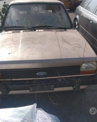 Ford Fiesta MK1 demolito per ricambi