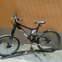 Bicicletta Mountain bike Scott Nitrous 10 DH