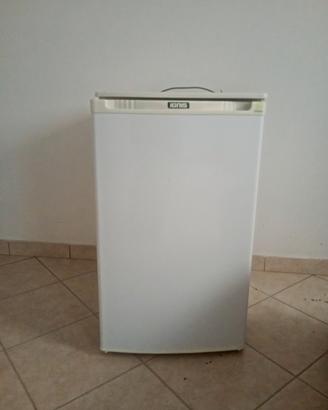 Piccolo frigorifero con cella