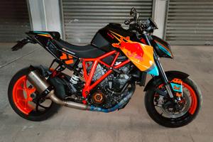Ktm 1290 superduke r