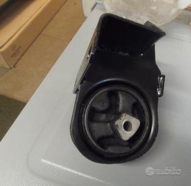 04612993AB supporto Chrysler Grand Voyager