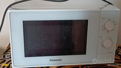 forno microonde Panasonic NN-K10JWM