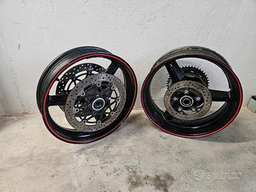 cerchio posteriore e dischi freno gsx-r 600 - 750 